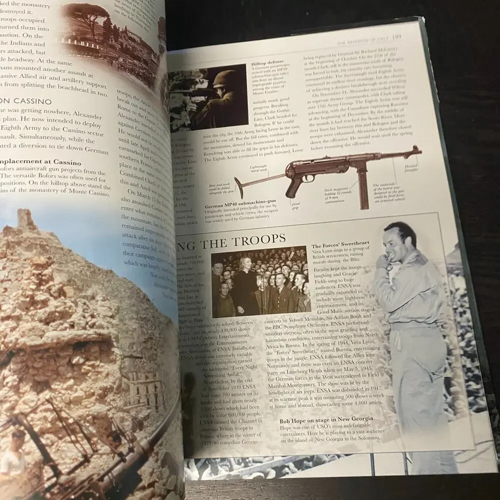 World War II by Charles Messenger (2004, Hardcover)